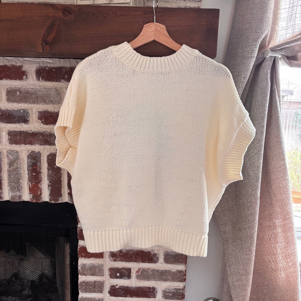 Anthropologie Maeve Pippa Strawberry Sweater - Picture 2 of 3
